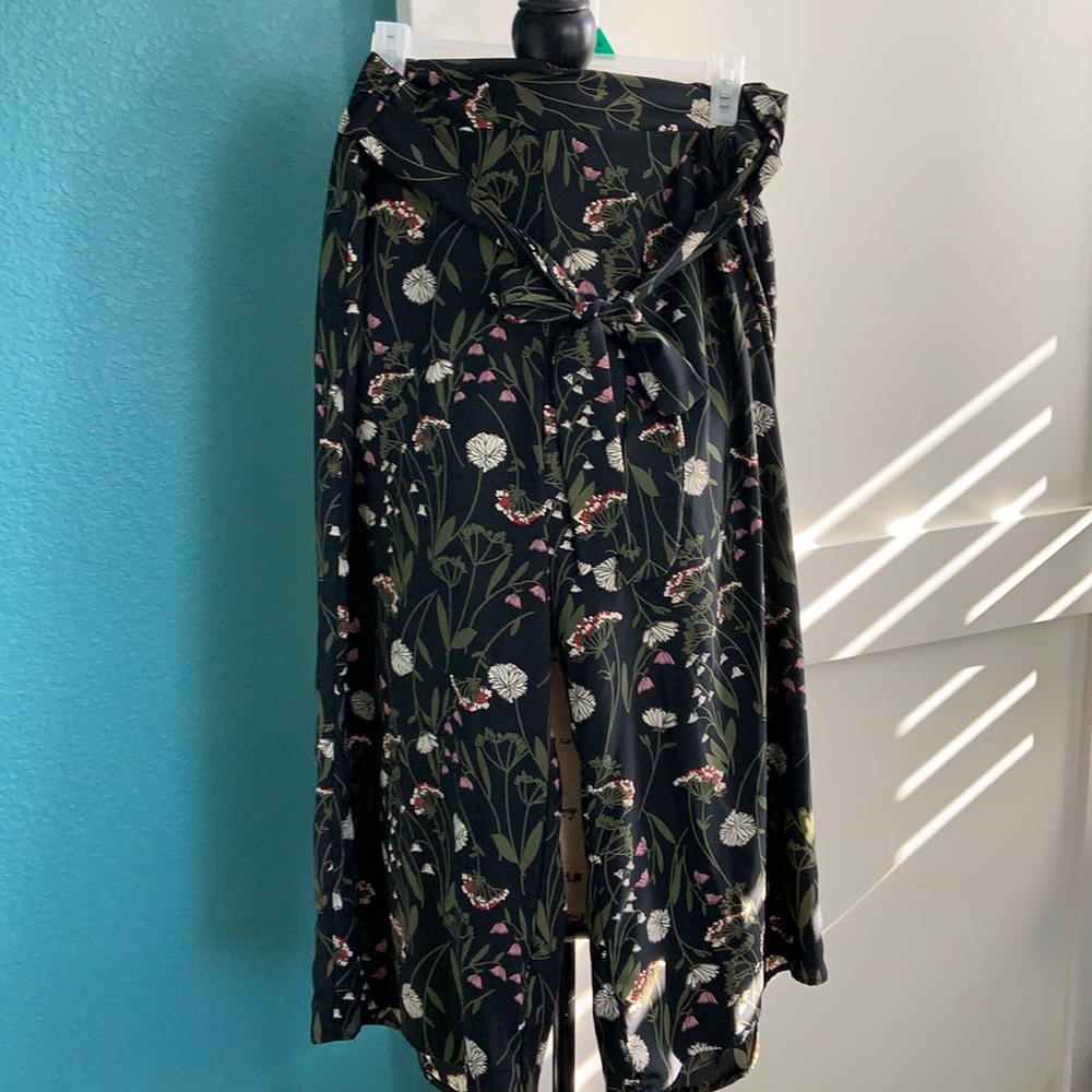West Kei capris